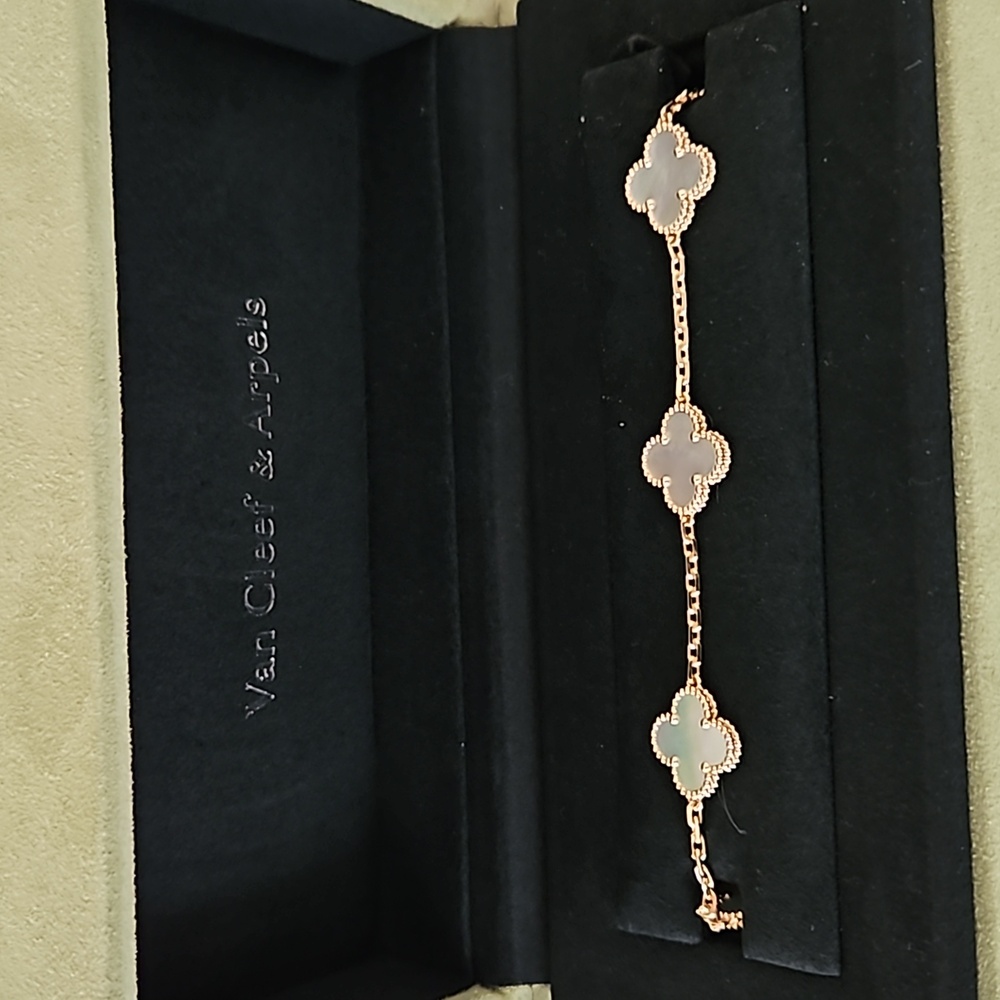 Van cleef arpels 18K yellow gold 5 motif alhambra bracelet